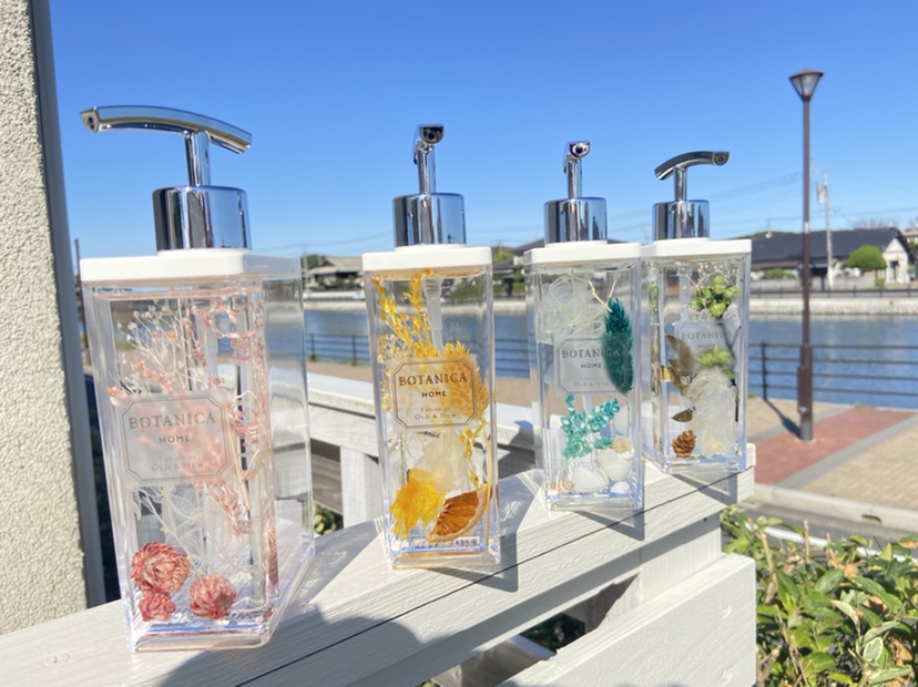 【雑貨店ハウズスタッフ一押しアイテム】花が入ったディスペンサー「BITANICA」