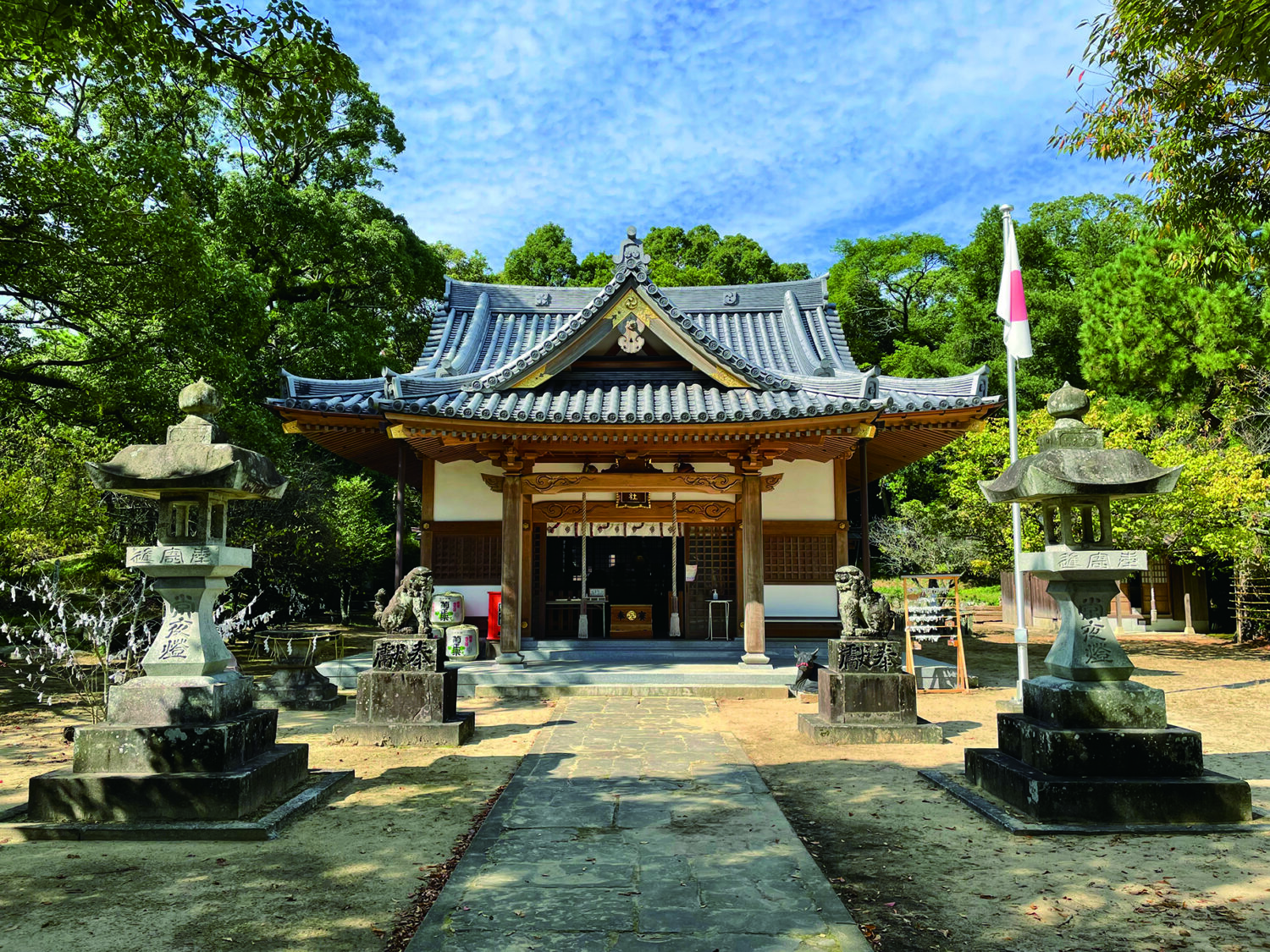 豊臣秀吉が茶会を開いた、鎮座818年の歴史ある神社。