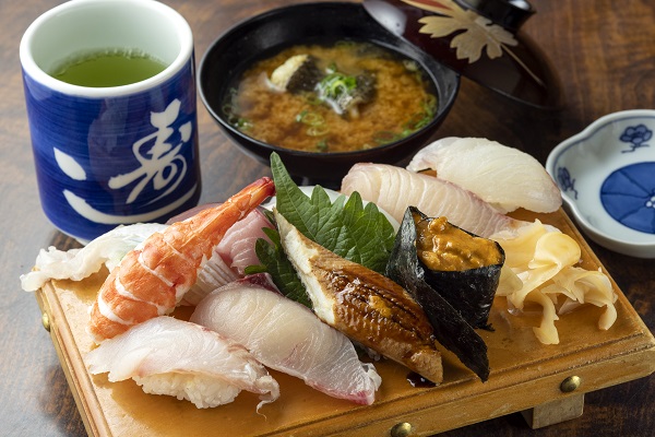 【Go to GOTO！】（小値賀島編）～寿司平六～寿司を食べるならココ！小値賀漁港の目の前にある老舗店