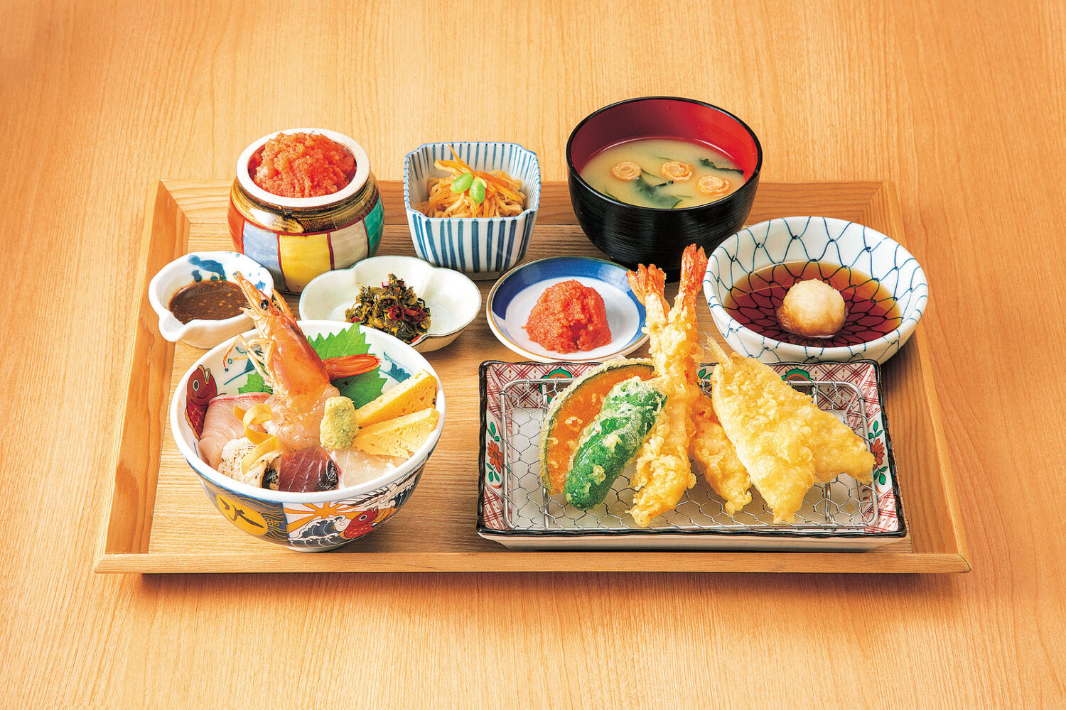 【九州の味が凝縮！】博多駅地下で市場直送の海鮮を堪能！