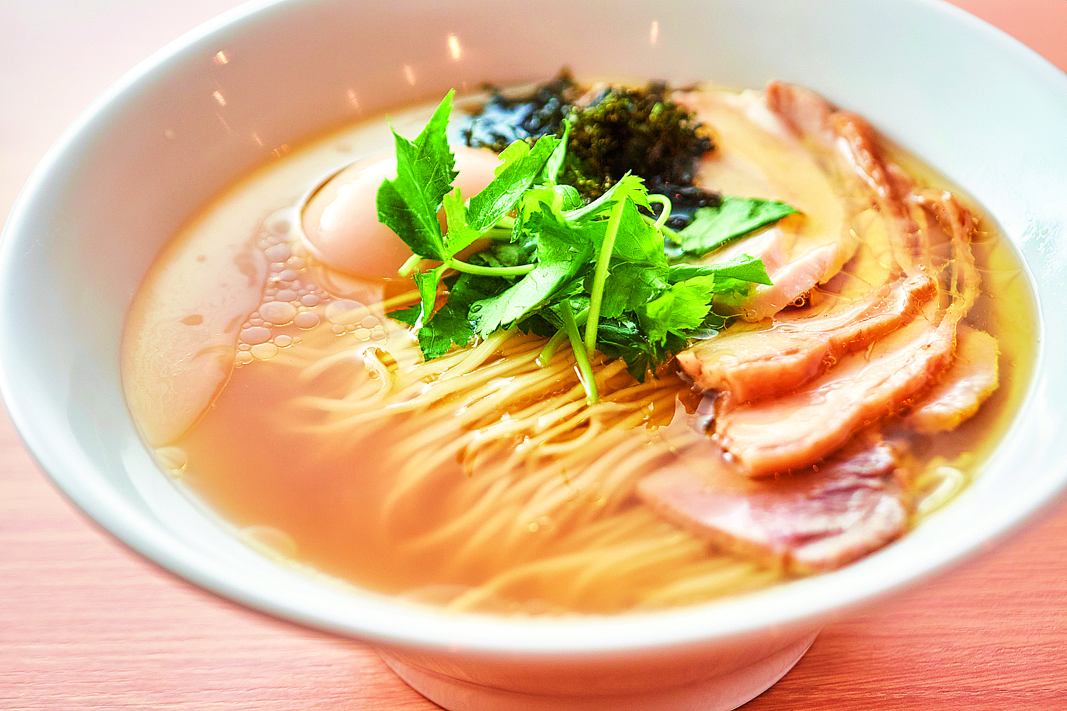 【駅構内も実店舗も大行列】話題をさらった和食料理人がつくるラーメン
