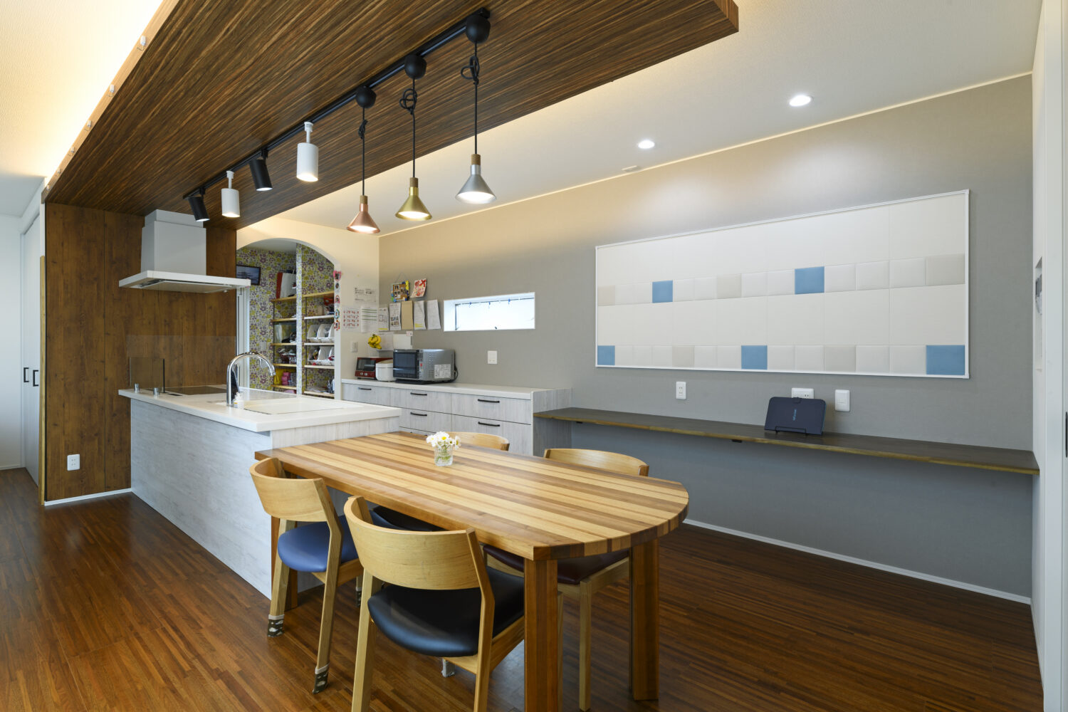 【TOMORROW HOUSEがつくった新築住宅】（久留米市）まるで要塞のような造り ロの字型の平屋住宅