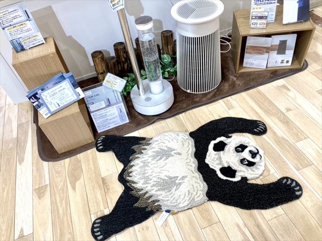 【雑貨店ハウズスタッフ一押しアイテム】ウール100％　癒しの動物ラグ…