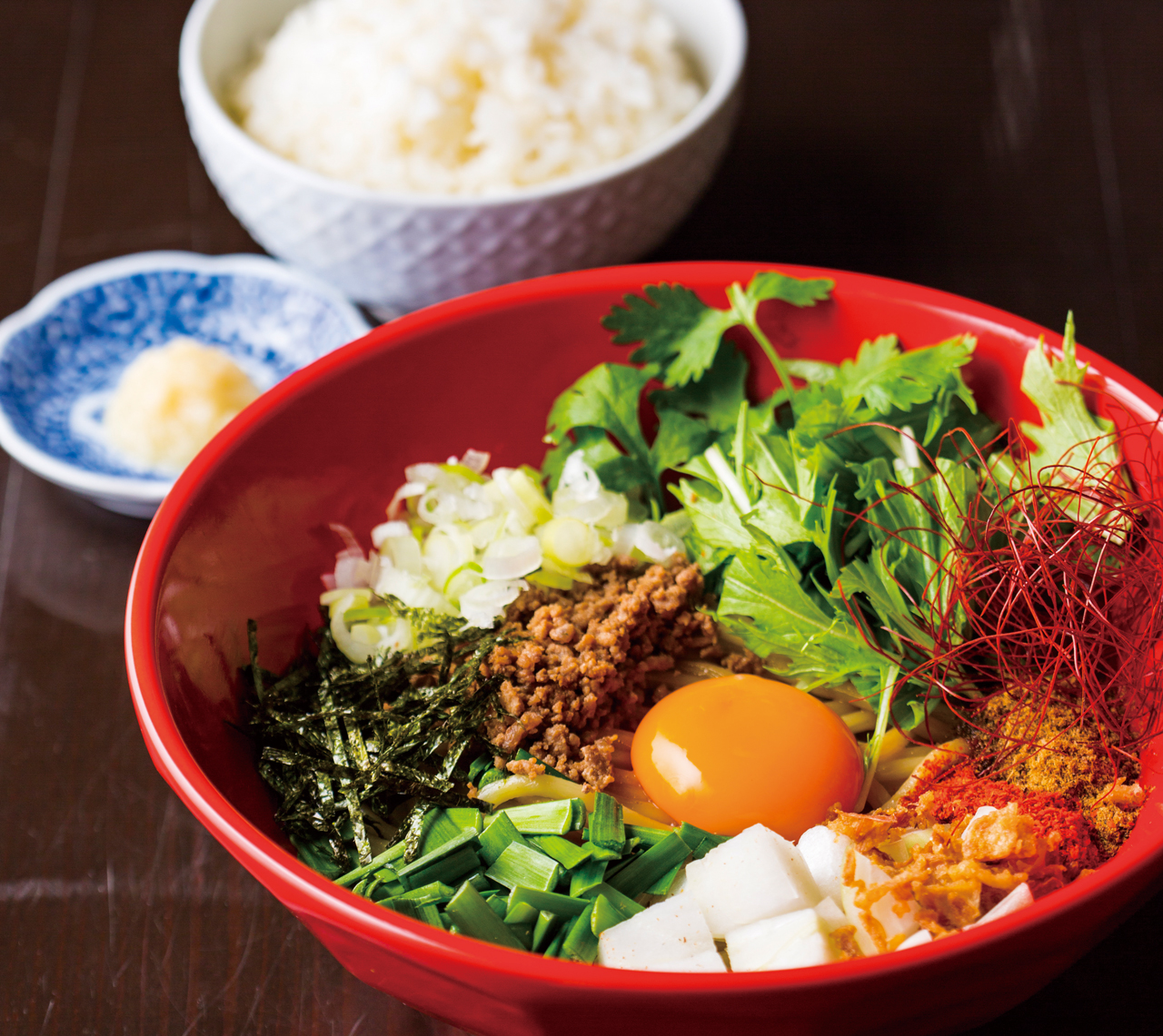 【福岡麺本Vol.10】混ぜて混ぜて！”味変”　“うまい！”の波が押し寄せる！『博多つけ麺 御〇屋 博多駅店』