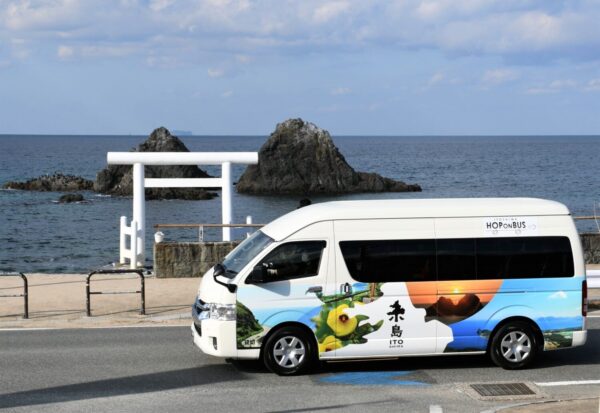 【いとしまぐるり。】 糸島周遊バス HOP ON BUS コンシェルジュ付きの糸島周遊バス「HOP ON BUS」実証運行！