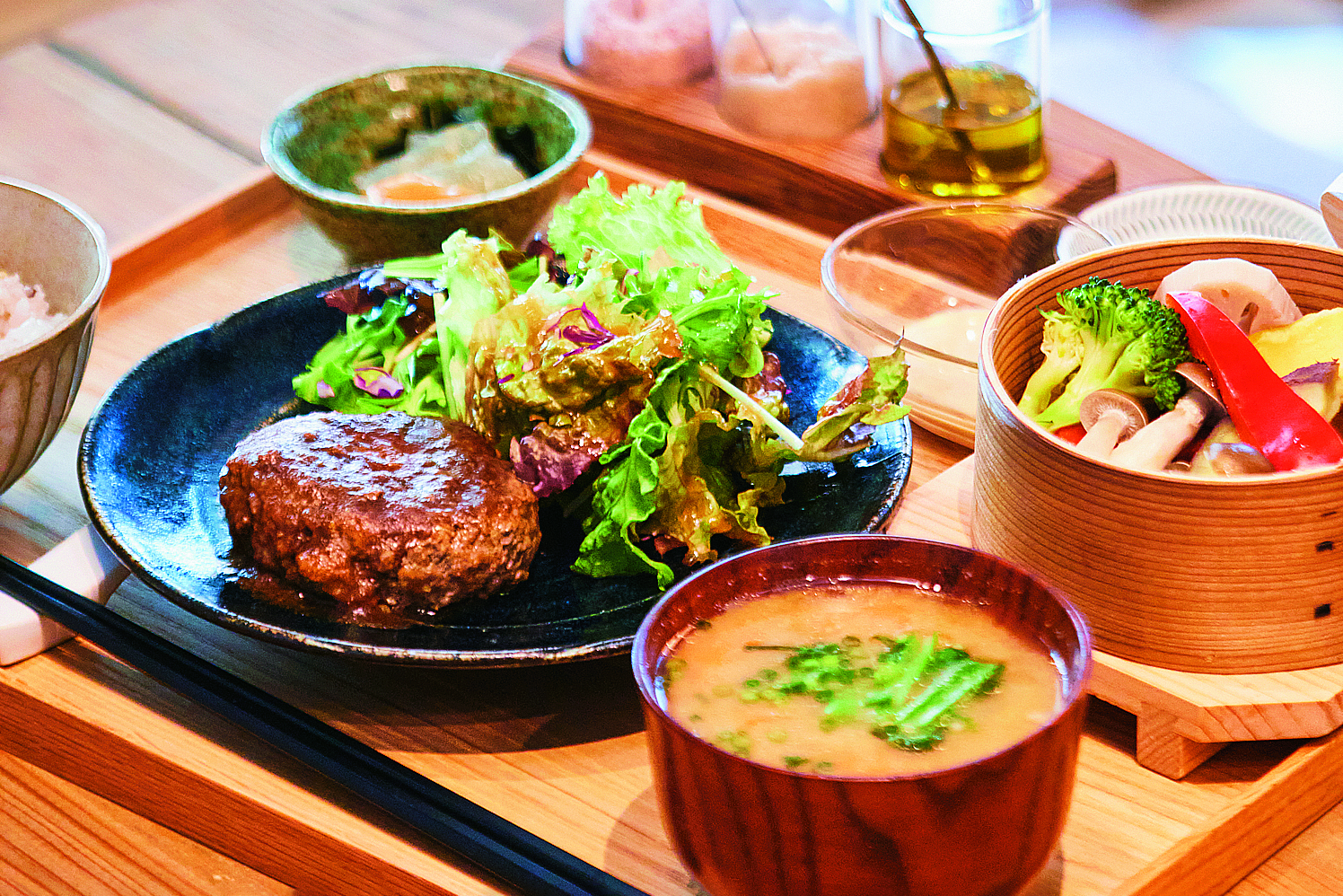 【N.Y.逆輸入のオーガニック和食カフェ】有機野菜と無添加調味料のおいしいご飯