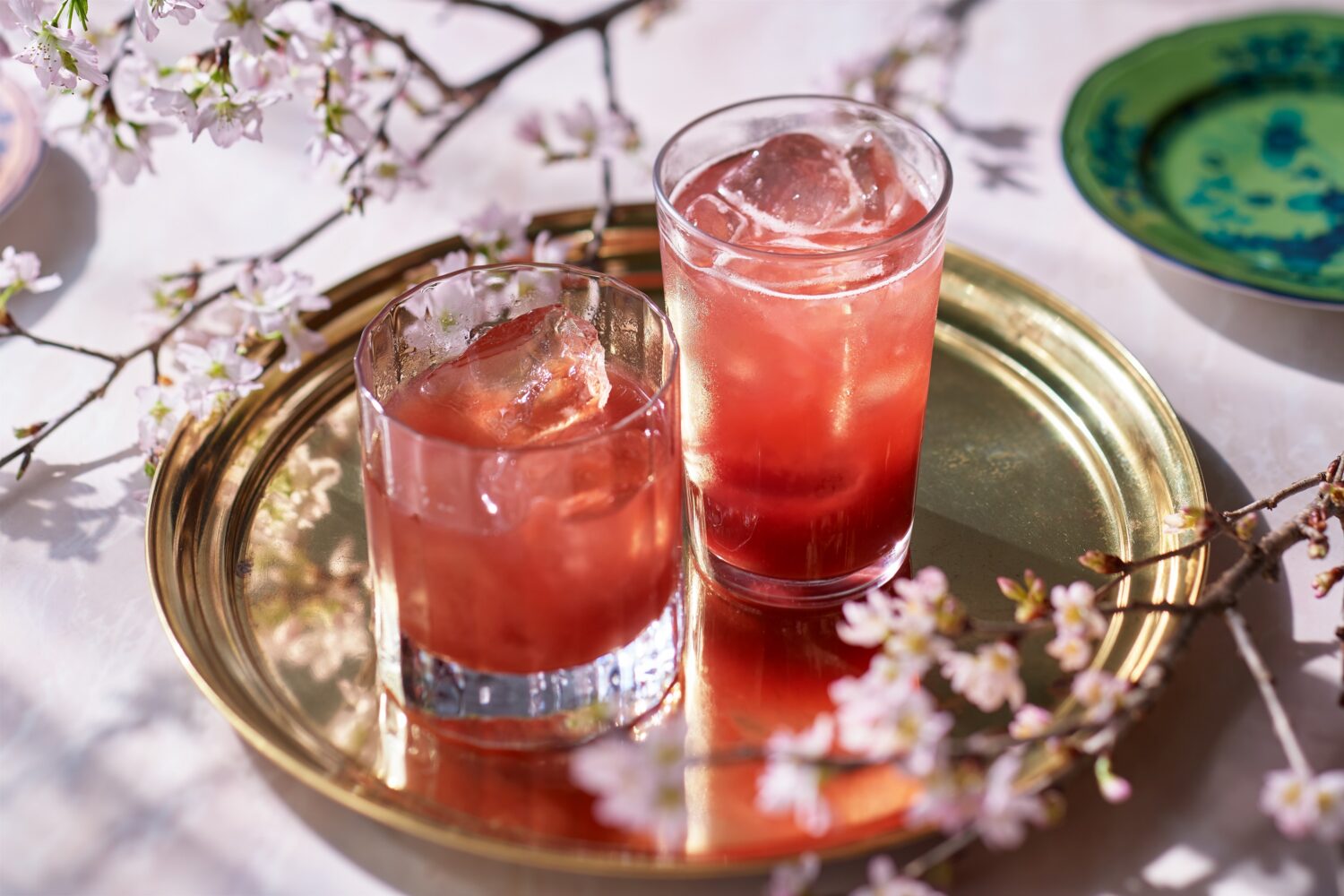 【Hanami at bills 初開催！】全国のbillsがお花見会場に！？店内に咲く桜を眺めながら期間限定の桜ドリンクが楽しめる