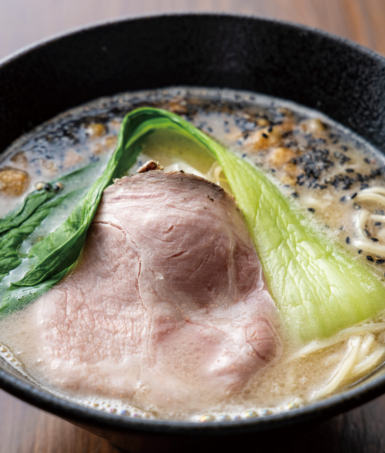【福岡麺本Vol.10】新しい風を感じさせる豚骨系！！『ラーメン製作所　FUKUMEN』