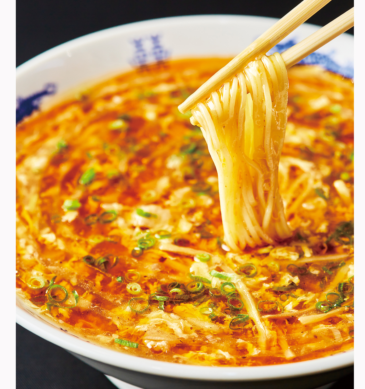 【福岡麺本Vol.10スタイリッシュ且つ“気軽な大衆麺食堂”！『中華麺キッチン　まくり本店』