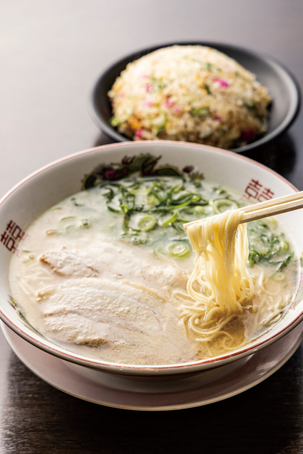 【福岡麺本Vol.10】クセになる美味しさ！シンプル！“ザ・とんこつ”ラーメン『博多とんこつらーめん　新蔵　筑前店』