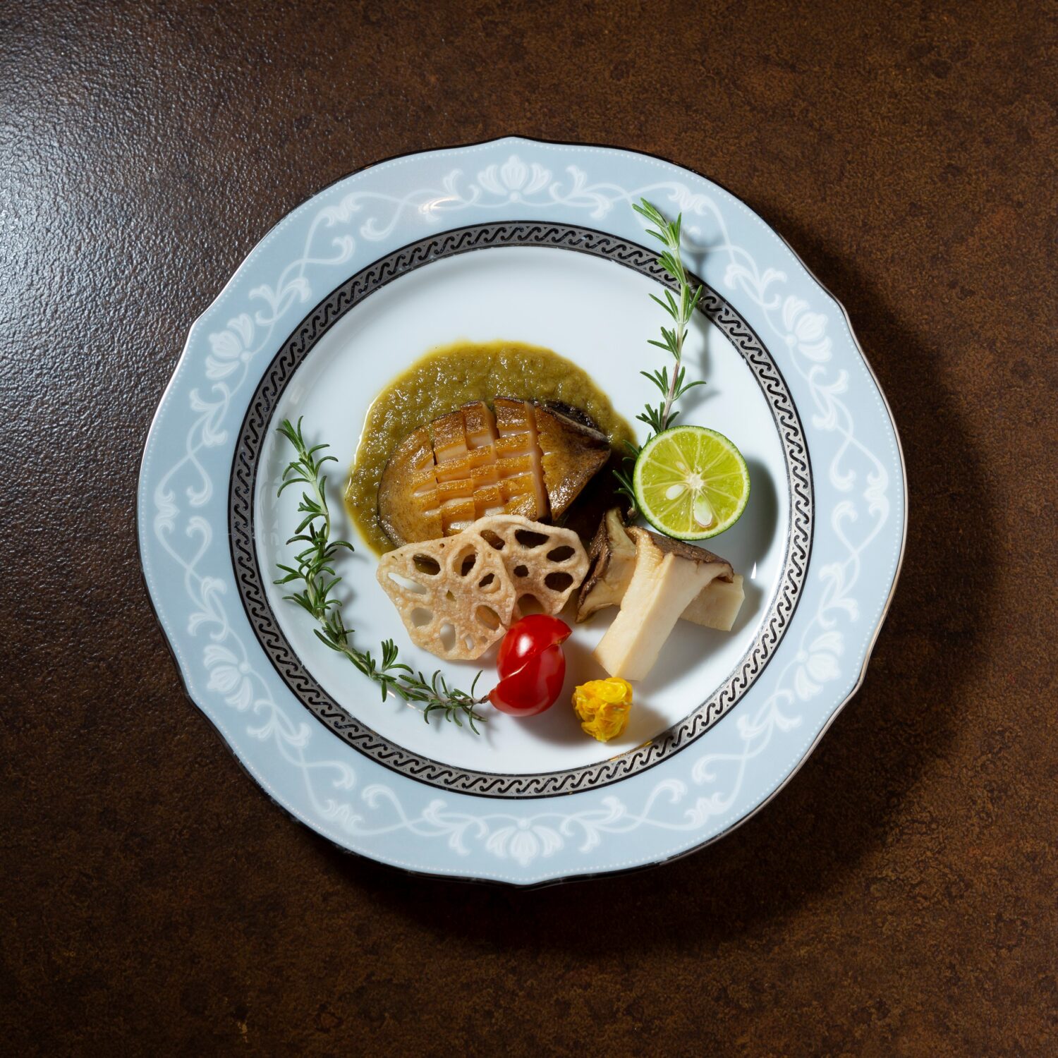 【ふくおか地魚バトルⅡ】レアに焼いたアワビを深いコクと香り高い肝ソースで『松月亭　博多本店』