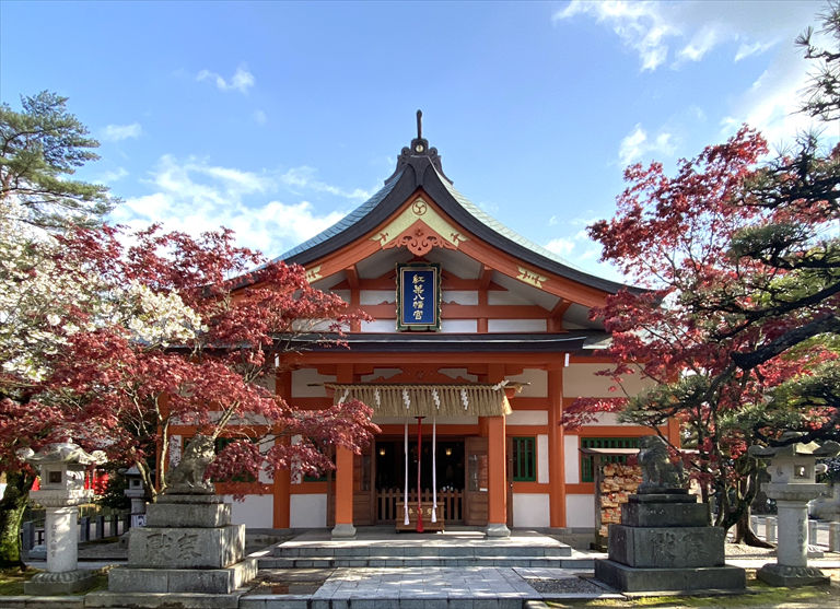 【子育て特集】かわらず、ずっと、子どもの守り神「紅葉八幡宮」