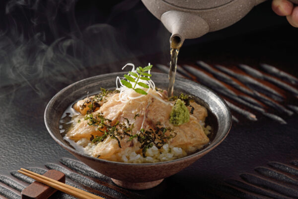 『アキラの鯛茶』天然真鯛と特製ダレの相性抜群の鯛茶漬けを自宅で味わう