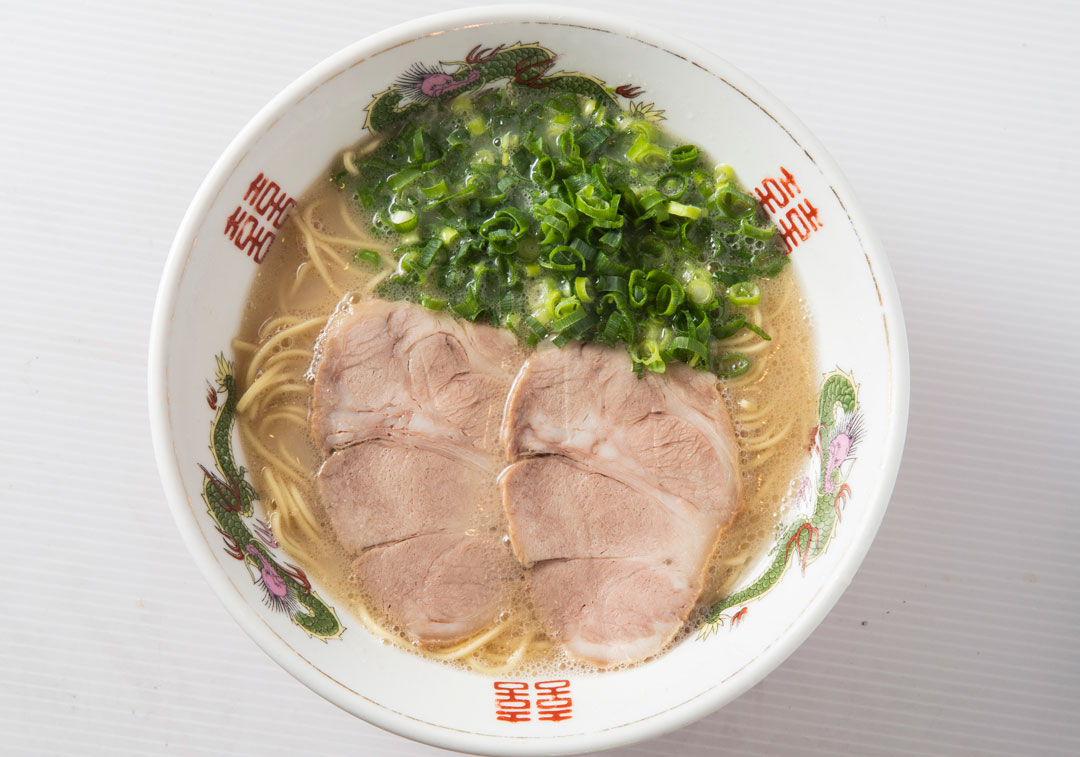 【福岡麺本2022 – vol.11】老若男女に愛される！王道の一杯！『久留米ラーメン　丸久　久留米本店』