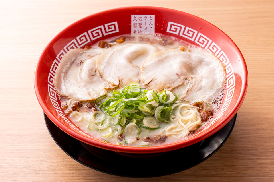 【福岡麺本2022 – vol.11】50周年へのカウントダウン 熱き職人たちが動き出した！『大栄ラーメン 上津店・本店』