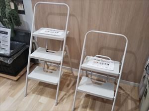 【雑貨店ハウズスタッフ一押しアイテム】あると便利なフォールディングステップ！