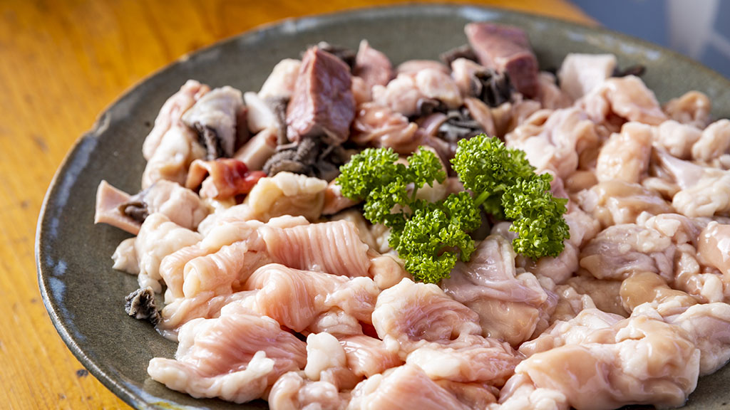 【福岡肉本2022】高級肉をお手頃価格で黒毛和牛１頭買いの店『ミートショップみやざき』