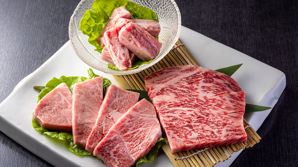 【福岡肉本2022】おいしさの秘密は雌牛へのこだわり『肉処 天穂(てんすい)』