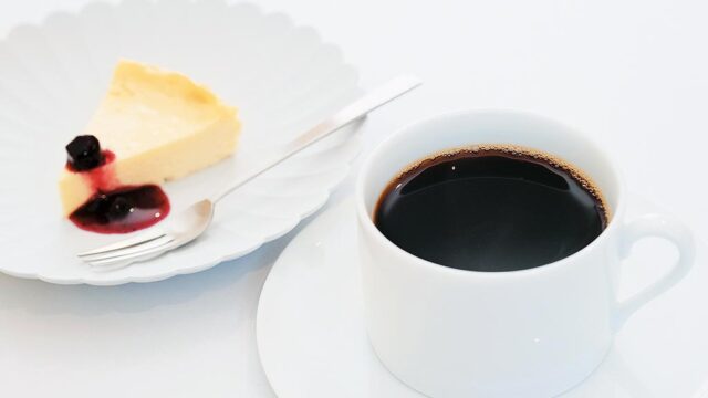 【京都の喫茶店の2号店が赤坂に！】ミニマルで居心地の良いステキ空間