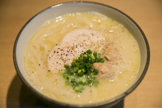 糸島産山田錦でつくった、おいしいお酒。『二〇加屋長介 薬院本店（福岡市中央区）』