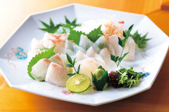 【美味本 Oishinbon 2023】大切な人とともに味わいたい 贅と美食を追求した名店 ｜<br>魚と肴 にし山