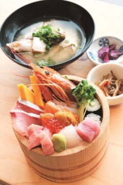 宗像市 『Tonkoya Fish Market』華麗なる海鮮丼の世界