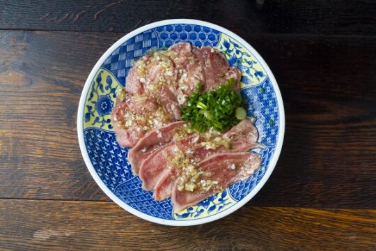 【福岡・期間限定】ネギの2つの味を、2種類のPタンで堪能『焼肉はひとくちめ だるま』【大分県産品メニューフェア2023＠Fukuoka】