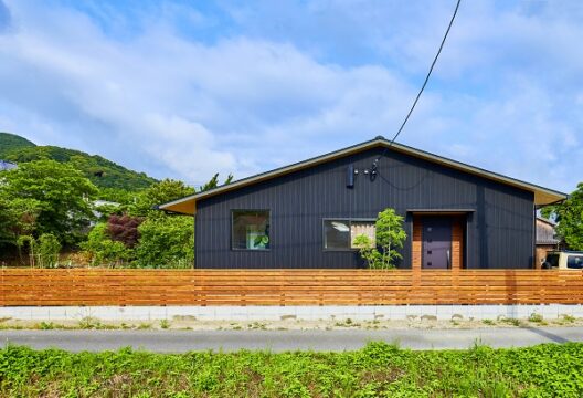 家の中に居ながらでも自然をいっぱいに感じる平屋の家｜棟生工務店