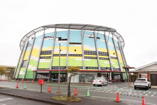 【大木町】毎朝張り替える源泉かけ流しの温泉で寛ぐ隠れ人気スポット！『天然温泉大木の湯 アクアス』