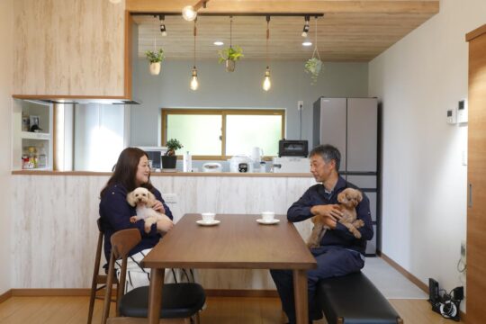 【フクオカリノベ No.10】<br>すてきなリノベのお宅訪問・戸建　｜　寛ぎも趣味も満喫できる 土間リビングのある住まいへ！『パワーハウス株式会社』