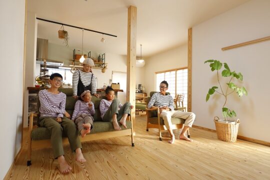 築25年和風住宅の良さを活かした無垢材たっぷりの家づくり｜パワーハウス株式会社