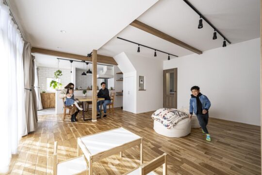 【フクオカリノベ No.10】<br>すてきなリノベのお宅訪問・戸建｜回遊動線や収納の工夫で 毎日がのびのび、快適に 『ヨカイエ』