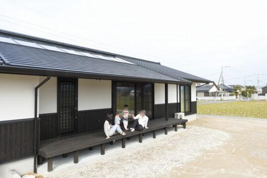 無垢の木と自然素材に囲まれた古民家風の平屋のお家。｜サン建築工房（北九州市）