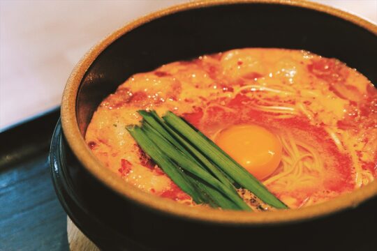 【福岡ラーメン】日本人向けのコク深いチゲ『元祖チゲそば専門店　でんじゃま』
