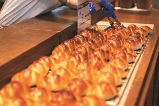 行列ができるベーカリー九州初上陸！『mills by Truffle BAKERY 福岡春日店』