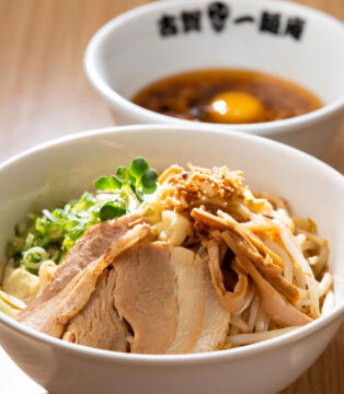 【福岡麺本2023-vol.12 】本格つけ麺を筆頭に地産地消の多彩な麺に舌鼓！『古賀一麺庵』
