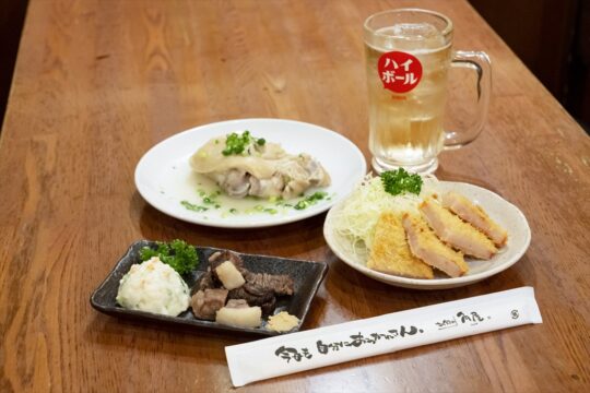 大人の駄菓子屋系酒場で昼から一杯『角屋』