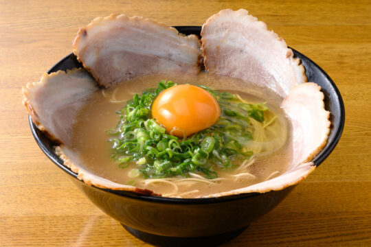 【福岡麺本2023-vol.12 】長浜の味を守る 昔ながらの一杯！『博多らーめん　塩原いってつ』