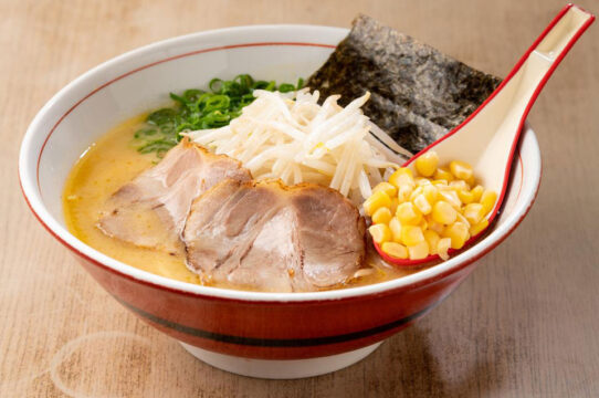【福岡麺本2023-vol.12 】北九州で生まれ育ち進化する 唯一無双の味噌ラーメン『札幌らーめん　時計台』