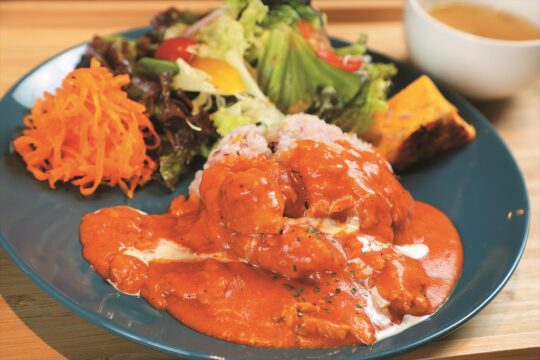 【おでかけ佐賀】トラックの倉庫をリノベーションしたお洒落カフェ『ISOLA COFFEE（イゾラコーヒー）』