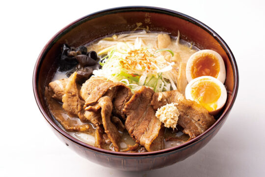 【福岡麺本2023-vol.12  全国から集いし実力店の数々！＼ラーメンスタジアム／】本場の味わいを福岡に伝える 王道の味噌ラーメン『札幌 みその』
