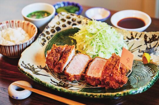 【福岡グルメ】あの『ようは』で昼限定のとんかつ！糸島豚厚切りのジューシーさに感動