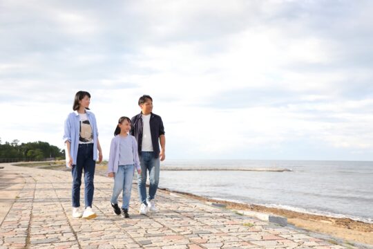 【築上町】豊前海を一望できる海辺をのんびり散歩『浜の宮海岸』