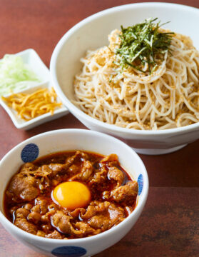 【福岡麺本2023-vol.12 】そばをもっとカジュアルに、自由に楽しみたい！『そば茶屋 華元　本膳庵 KITTE博多店』