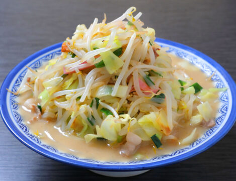 【福岡麺本2023-vol.12 】野菜たっぷりで栄養満点な武雄発祥の味！『井手ちゃんぽん　小戸店』