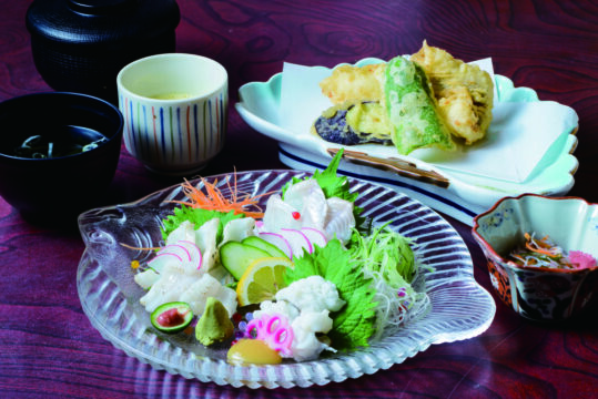 『ふくおかの魚を食べようvol.109』種類豊富な海鮮メニューに舌鼓！～活魚村  海彦～