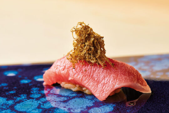 【美味本magazine2024】世界の「美味しい」を寿司のスタイルで表現する｜鮨 蒼天