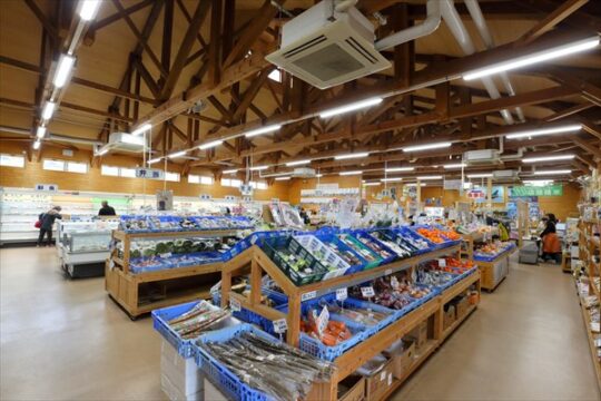 【築上町】特産品が集まる物産館でお土産探し『築上町物産館 メタセの杜』