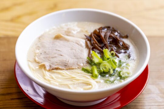 【福岡麺本-vol.12 】自分がその時に“最高にうまい”と思える一杯を出したい『福間ラーメン ろくでなし 福津本店』