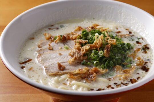 クリーミーなスープはまるでパスタ⁉ ネギの新感覚ラーメン『点法輪　高松店』【第二回 大分おもてなし料理選手権】